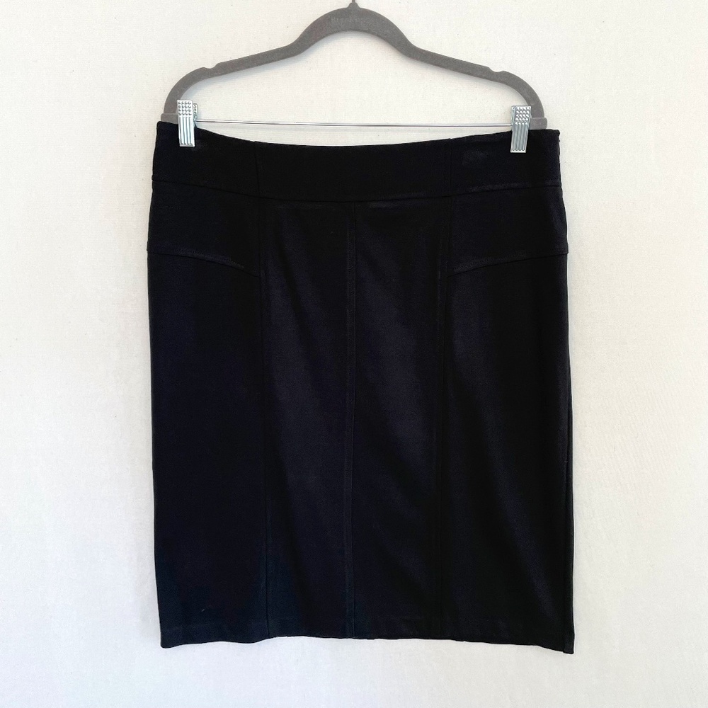 CHICO’S Women's Size 2 US Large Black Side Zip Straight Pencil Skirt